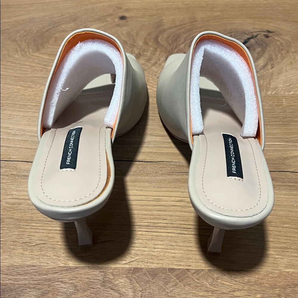 NEW French Connection Nude Kelly High Heel Toe Loop Slides Reg. $118 Size 9 - Picture 4 of 11